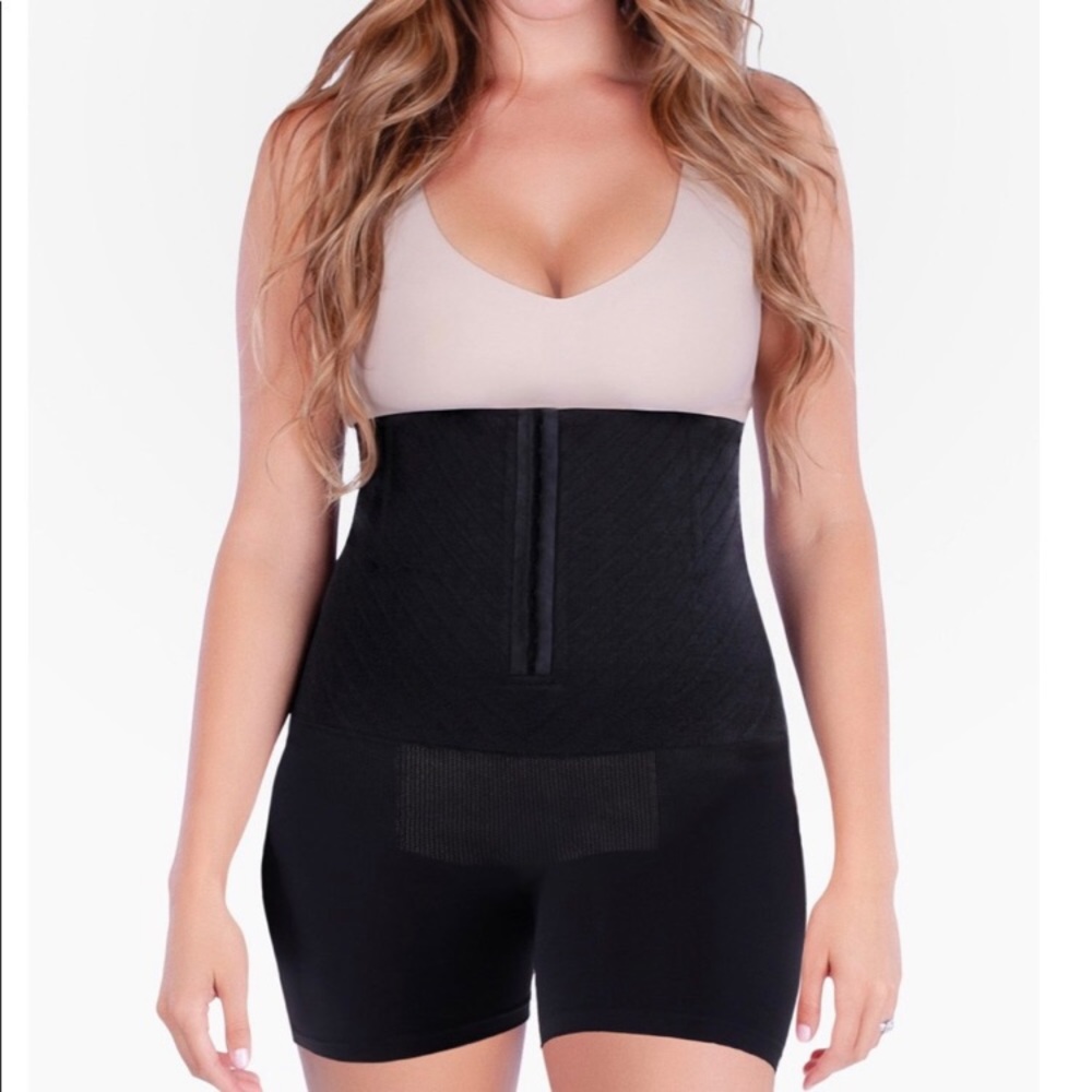 Belly Bandit C-section shorts M